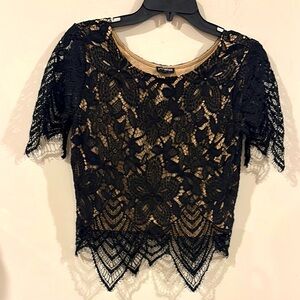 Express Size M Beautiful Black and Tan Lace Embellished Crop Blouse